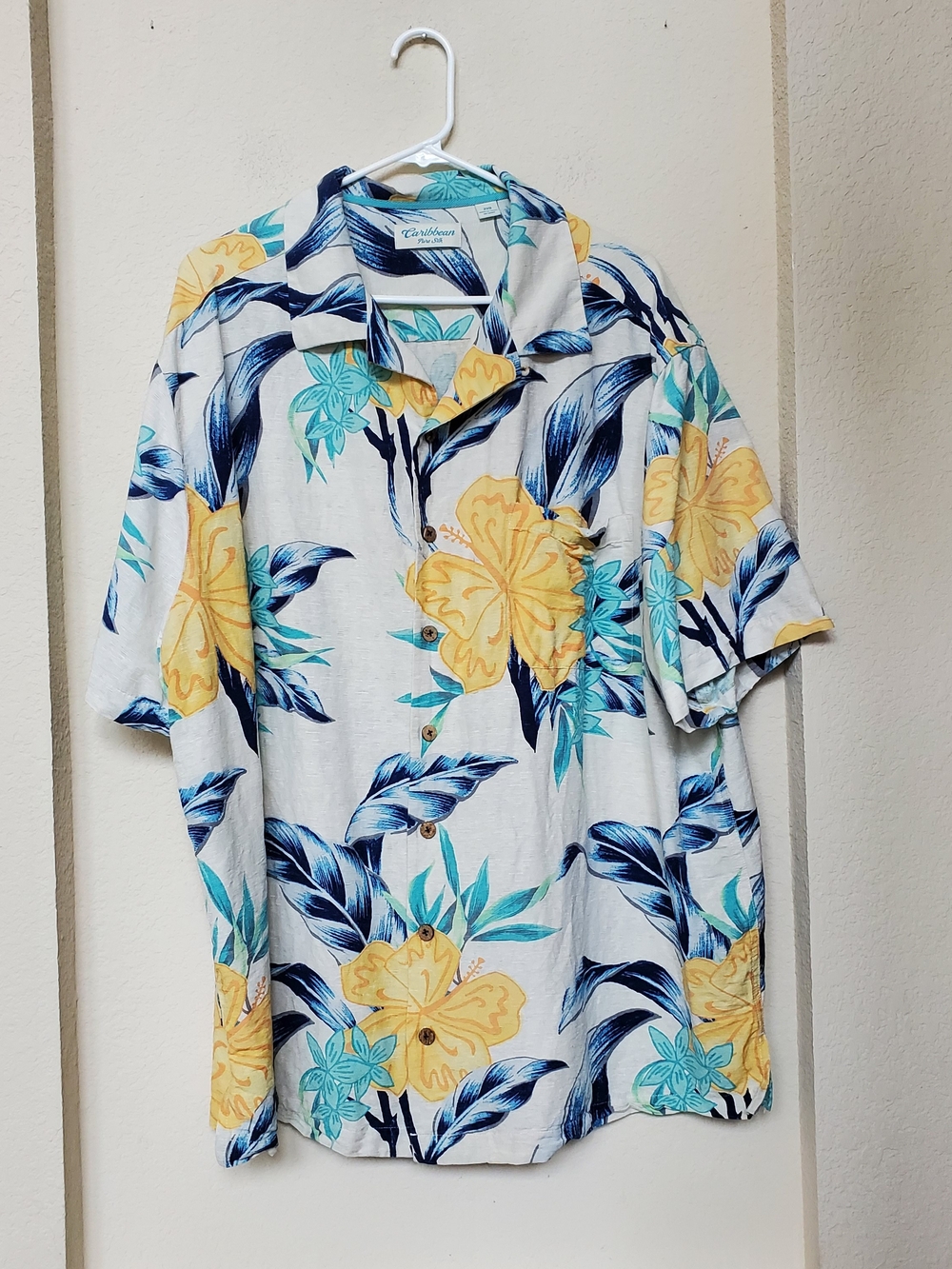 Caribbean 100% Silk Floral Casual Button-Down Shirt.  Size 2XB